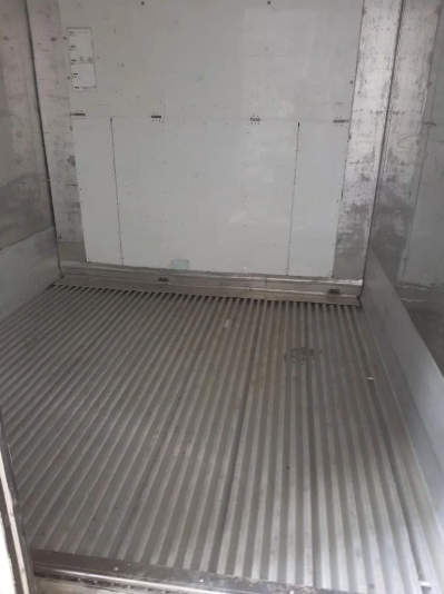 10ft x 8ft 10′ Used Reefer Container